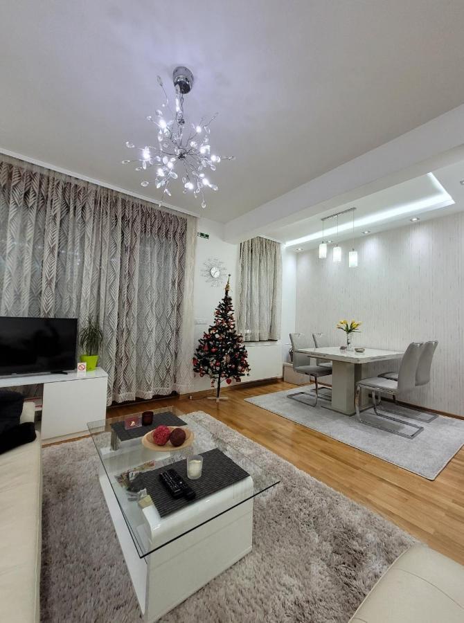 Apartment Joy Белград Екстериор снимка
