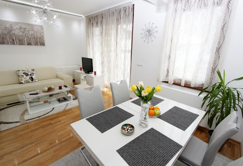 Apartment Joy Белград Екстериор снимка